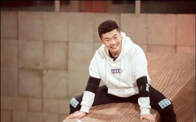 周九良疯狂的麦咭最近可爱的过分了可会撒娇呢