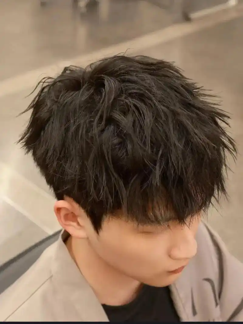 男生超自然立体摩根碎盖1自然立体无需打理.