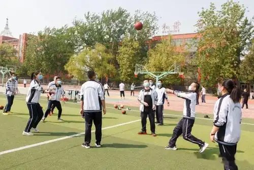 高三复学后保定高中体育课是这样上的