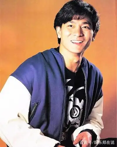 刘德华出道30多年屹立不倒贵为天王却和父母一样生活朴素又谦虚