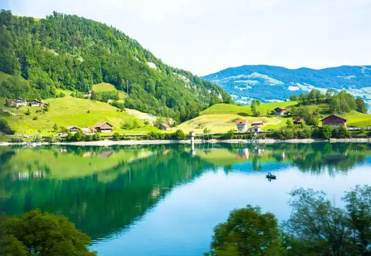 原创黄金列车,世界上最美的火车旅行:带你去逛逛上帝的后花园