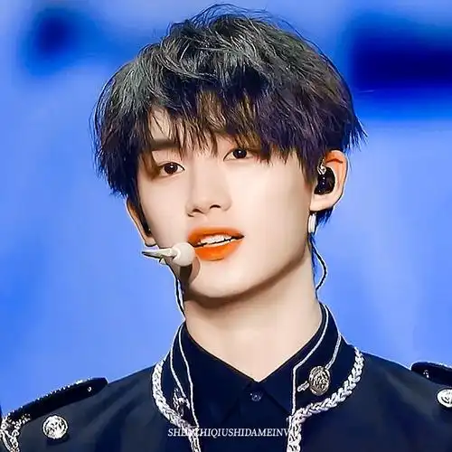 我告诉风说向西刮风 风嘟嘟嘴说你才像西瓜|丁程鑫.