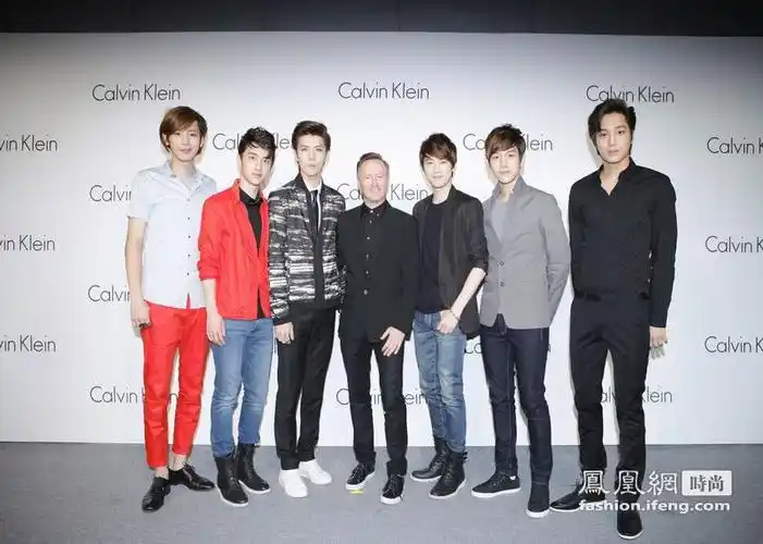 朴恩惠,朴施厚,金民俊,李宝英, 以及韩国男子组合exo-k 的金钟仁,吴世