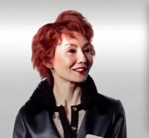 54岁张曼玉现身瘦到皮包骨体重不足八十斤十一次感情均失败了