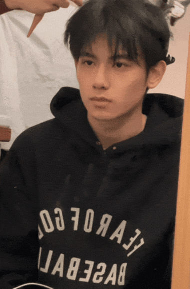 他还不到法定结婚年龄啊|王星越|胡先煦|单依纯_新浪女性_新浪网