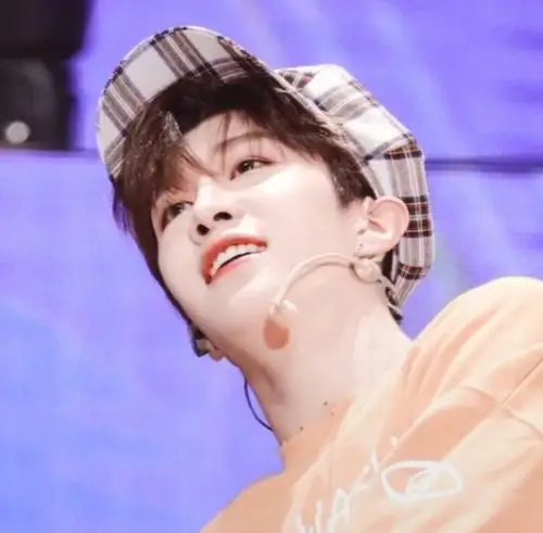 就算世界荒芜 总有一个人 他会是你的信徒- 皇权富贵  黄明昊 范丞