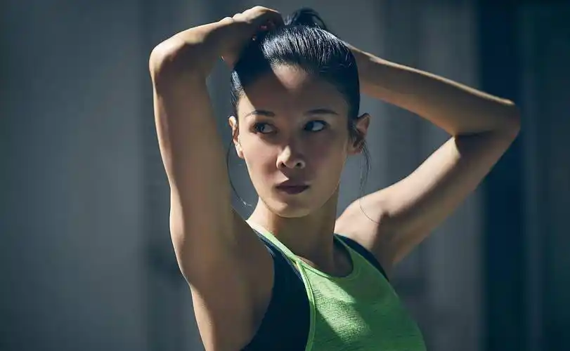 原创张蓝心近照曝光引热议穿紧身衣肚腩明显这身材我没眼花吧