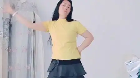 舞梦初启广场舞!这天太热了!