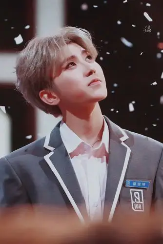 星光不负赶路人 时光不负蔡徐坤.august. 偶像练习生 总决赛.