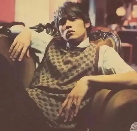 周杰伦情侣头像图片大全 周杰伦情侣头像一对两张(3)