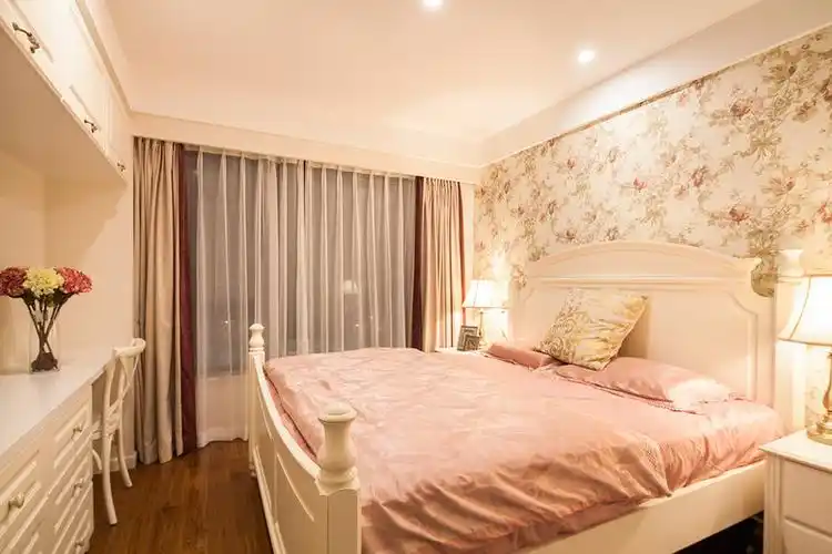 彩虹糖我的温馨美式小家卧室