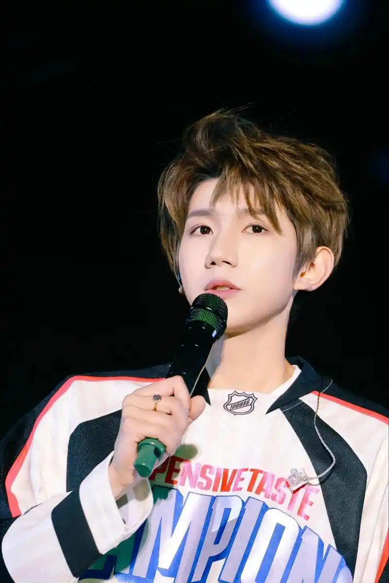 可盐可甜,一眼万年~@tfboys