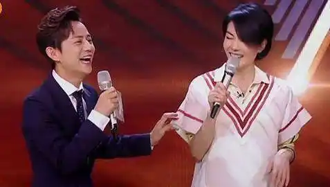 原创原创幻乐之城窦靖童作品网友看不懂王菲很激动何炅劝她冷静点