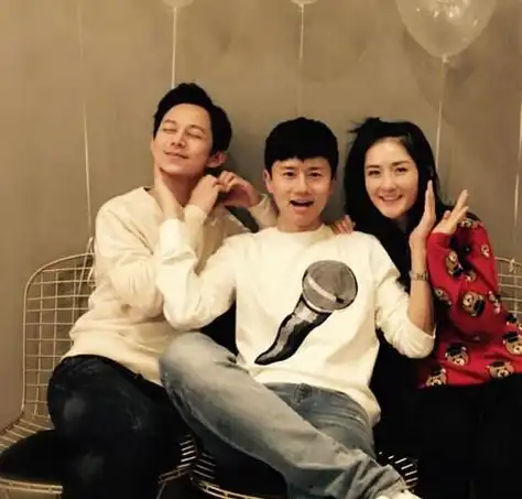 张震和舒淇是旧爱的事情是娱乐圈都知道的事情,两个人曾经还有过约定