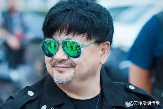 洪剑涛曾演武林外传,两次和沙溢合作,放手让儿子靠自己发展