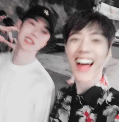 博君一肖肖战王一博双人自拍(伪～)