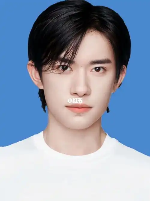 谁能拒绝证件照的易烊千玺