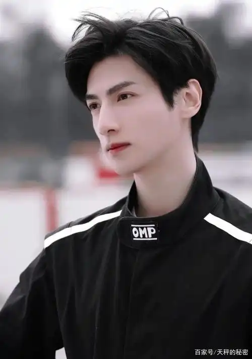 "古风公子"罗云熙,他的古装为何这么出圈?