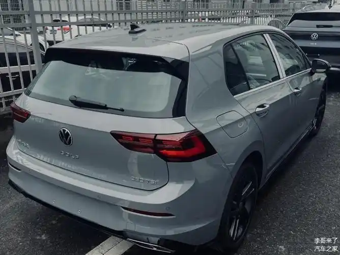 全新大众高尔夫亮相:外观犀利,内饰科技感十足,动力选择丰富_车家号_