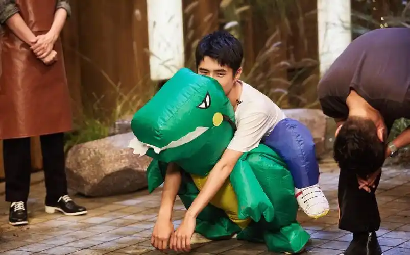 刘昊然明星大侦探4逃出无名岛下高清剧照图片