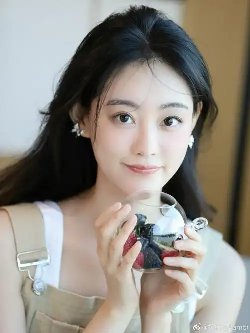 氧气美女祝绪丹 主打就是一个甜美可人_高清图集_新浪网