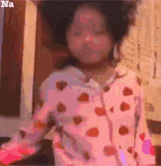 一起嗨起来 跟着我甩头动图