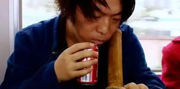 黄渤的《疯狂的石头》《疯狂的赛车》等诸多经典的电影,搞笑而不低俗