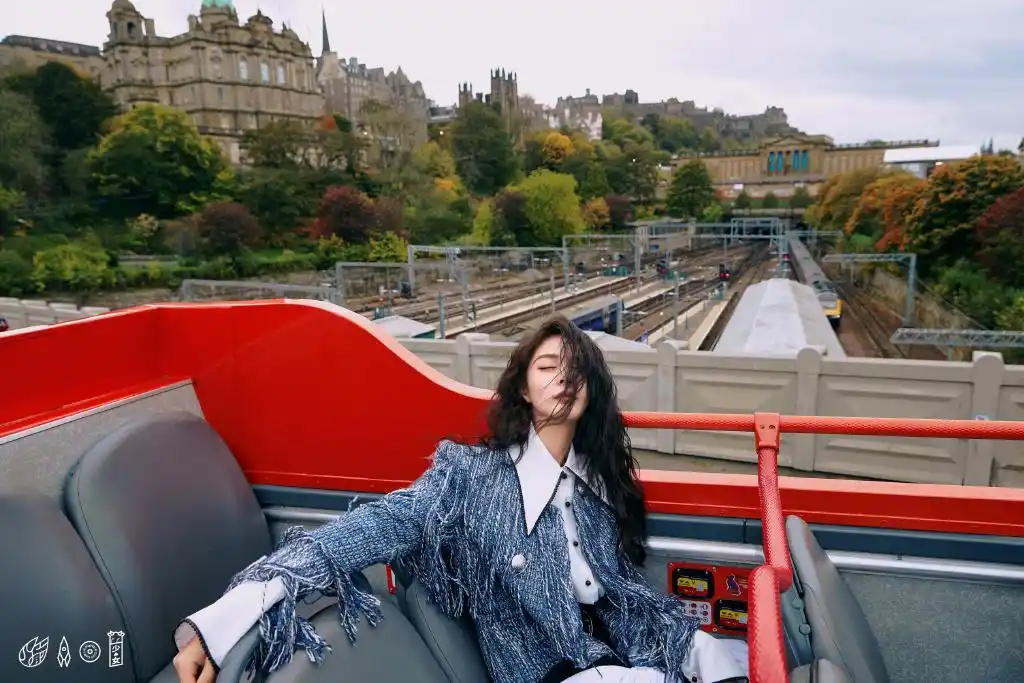 分享一组傅菁图片给大家,图中的明星图片壁纸会点缀你的电脑桌面,美化