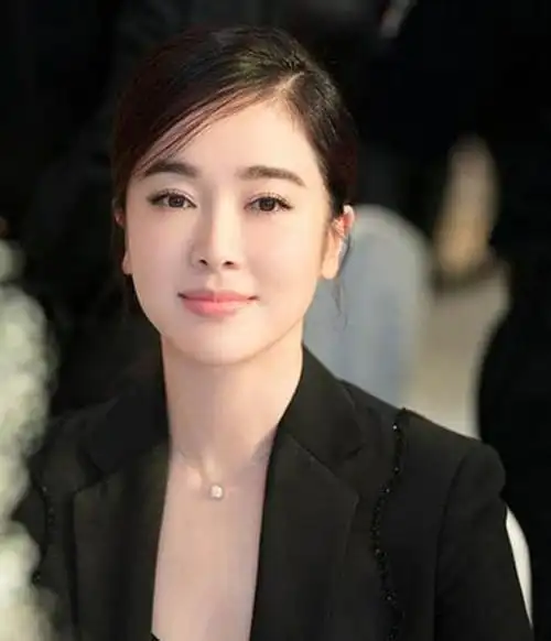 左小青离婚:曾经是陈道明的白月光,44岁也不是朱砂痣