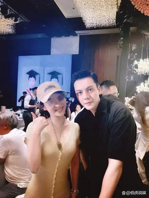 陈伟霆伴郎,袁冰妍老板林晋诺大婚,星光璀璨!