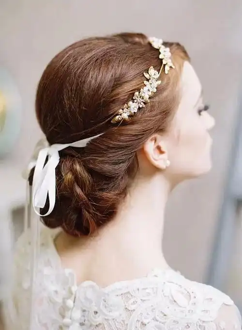 慵懒盘发,让你瞬间风情万种!花还开