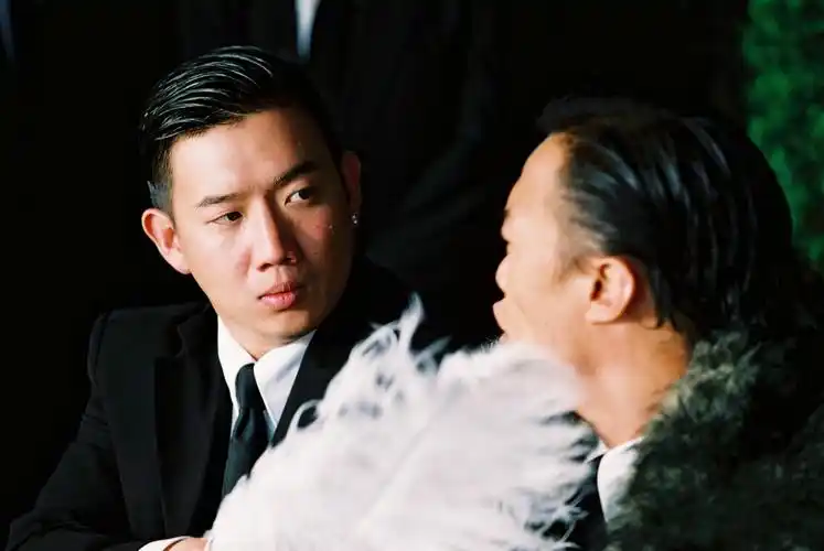 大佬爱美丽enterthephoenix(2004)