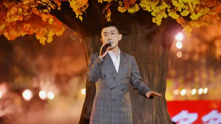 戚薇火遍大江南北的《外滩十八号》,竟出自金志文之手,真是深藏不露