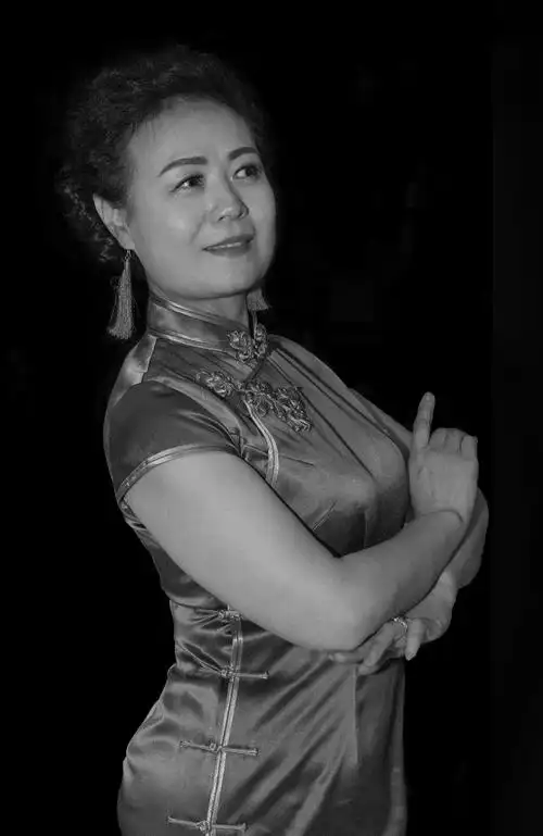 贵州中老年旗袍秀一一穆老哥摄于2017年 - 美篇