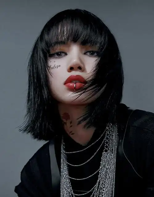 blackpink lisa 回归预告 饭修绝了!