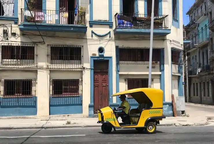 神奇的古巴,原来他们的警车长这样