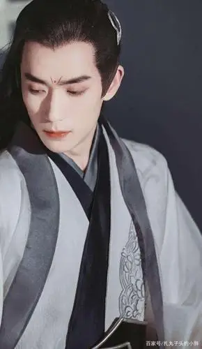 新晋古装四大美男,王一博,肖战,谁的颜值更胜一筹?