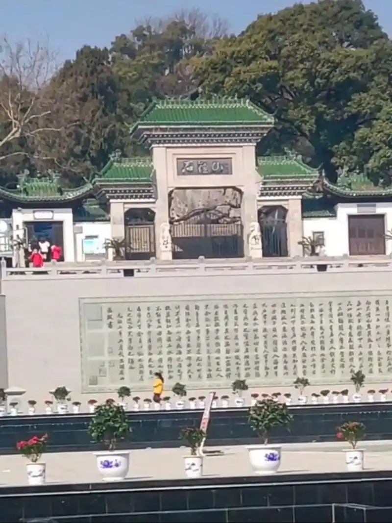 石钟山记.#目的地图文攻略 石钟山素有"中国千古奇音第一山" - 抖音