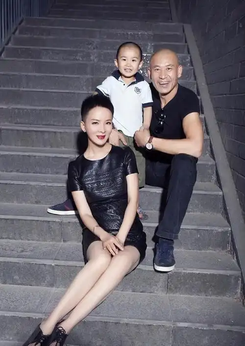 演员谢兰:嫁大11岁师小红,坚持丁克12年,如今她过得如何_网易订阅