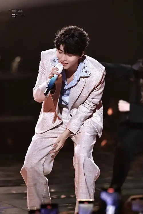 王俊凯心引力舞台好甜##王俊凯江苏卫视跨年