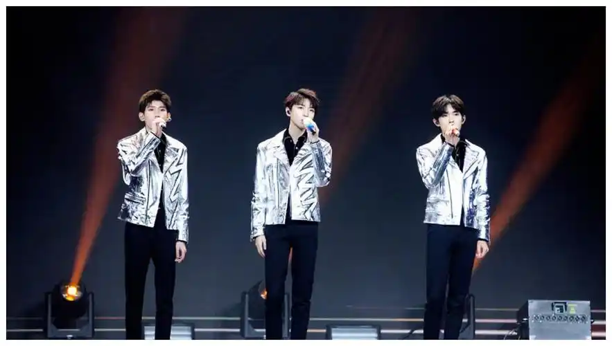 tfboys七周年演唱会来袭谭伊哲发声确认我又可以了