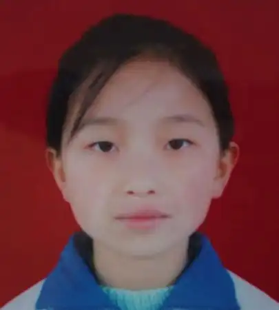 申梦洁学生照片