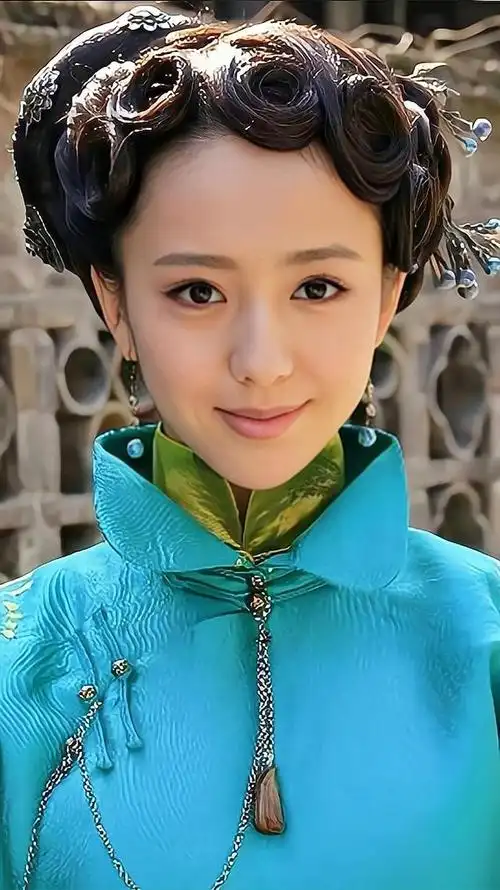 佟丽娅旧照,新疆美女,真的是从小美到大