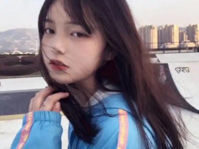 初中生"标准发型"公布,男生剪完更受欢迎,女生不想面对新发型