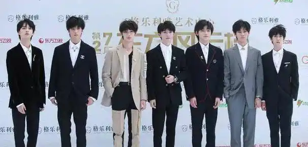 参加活动的明星艺人也几乎全部是歌手,如王源,张艺兴,蔡徐坤,孟美岐