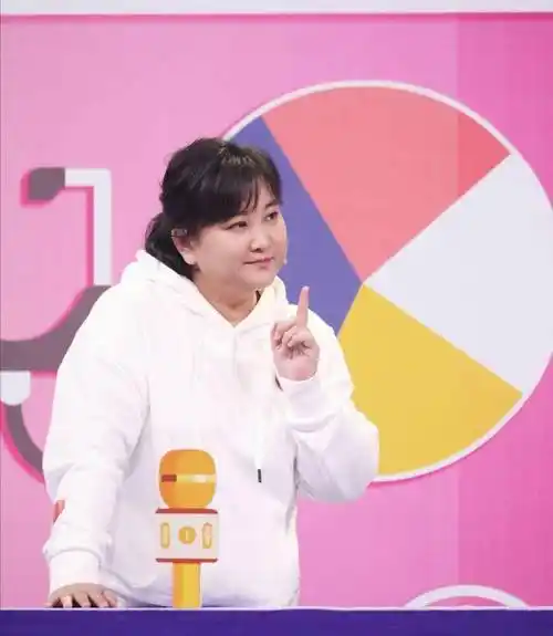 参加完《王牌对王牌》,带火了华晨宇沈腾,唯独他依然不太火_贾玲_照片