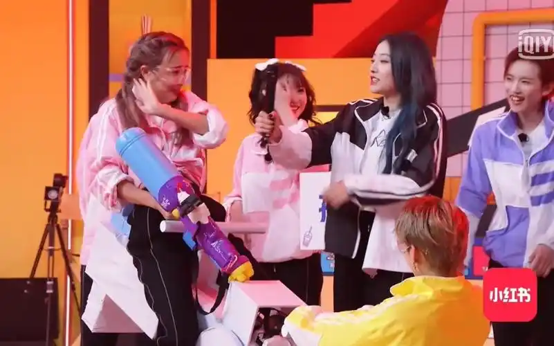 【崎昕协力】【刘雨昕×安崎】【非日常派对第二期cut】【你和我 等你