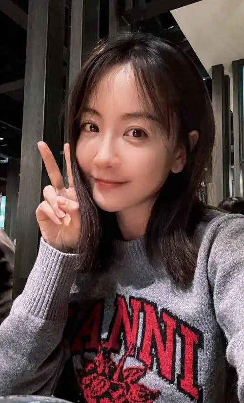 明星杨蓉写真合集:端庄秀丽,温婉迷人!