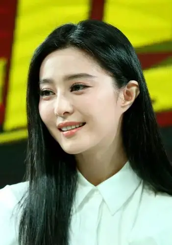 范冰冰对待渣男态度真的很酷,网友却点出了她崇拜的他的名字?