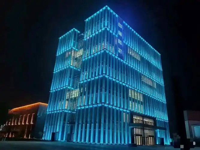 三角形洗墙灯反复实现客户的习性和指定-【隆迪灯光】